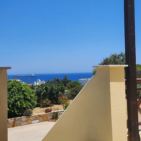 Theodorou Hotel Azolimnos Buitenkant foto