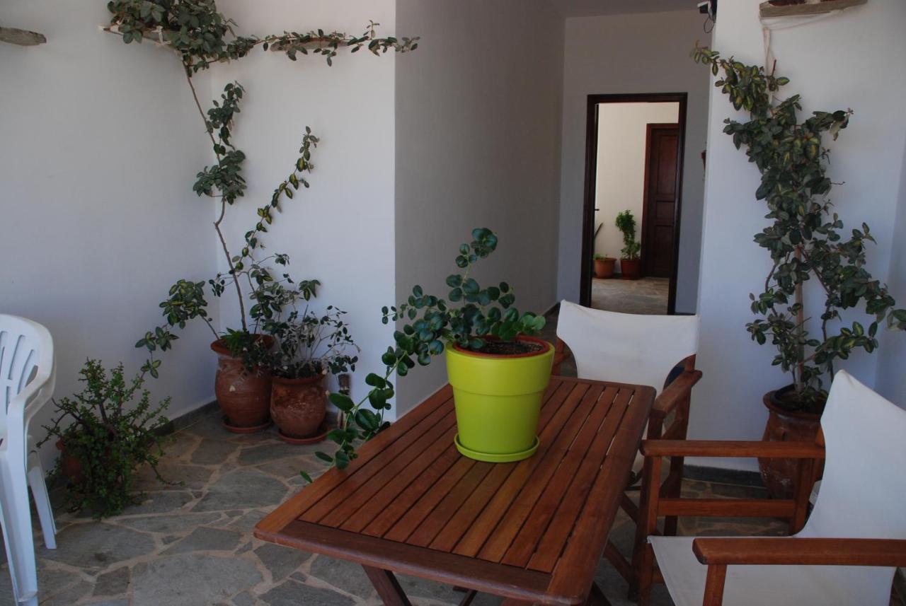 Theodorou Hotel Azolimnos Kamer foto